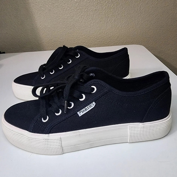 Fabletics Black Platform Sneaker - Picture 3 of 11